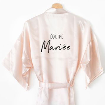 Robe de chambre satin personnalisée avec texte