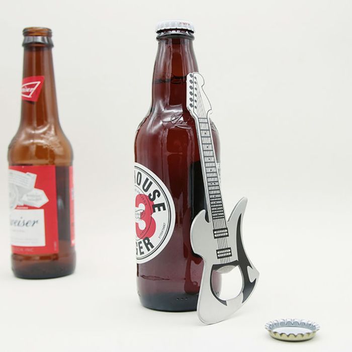 Décapsuleur guitare