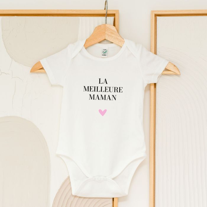 Body bébé personnalisé avec slogan et cœur